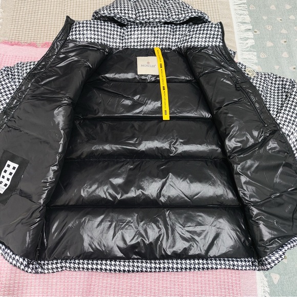 Moncler Black-and-White Houndstooth Hooded Puffer - Picture 7 of 7